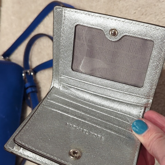 Purses - Picture 2 of 3